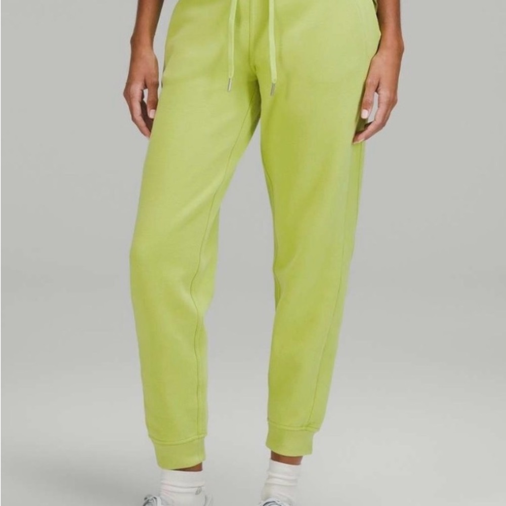 Lululemon Scuba diving Yellow Women's Jogger Pants yellow - Picture 3 of 16